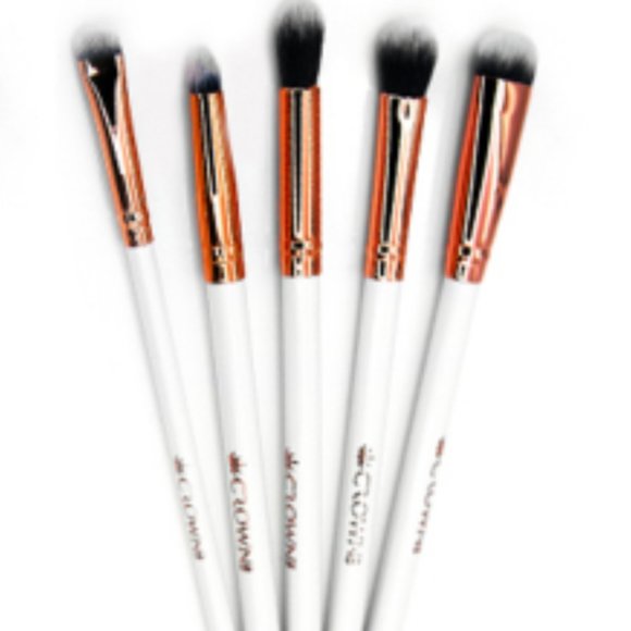 CROWN BRUSH All Eyes On You 5-Pc Luxe Brush Set - Picture 2 of 6